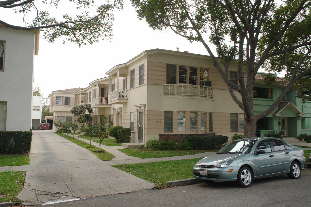 114 E Lomita Ave in Glendale, CA - Building Photo