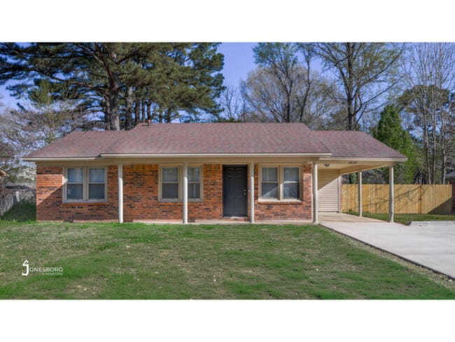 property at 1616 Shady Grove Rd