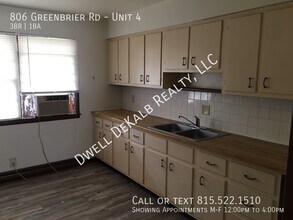 806 Greenbrier Rd in Dekalb, IL - Building Photo - Building Photo