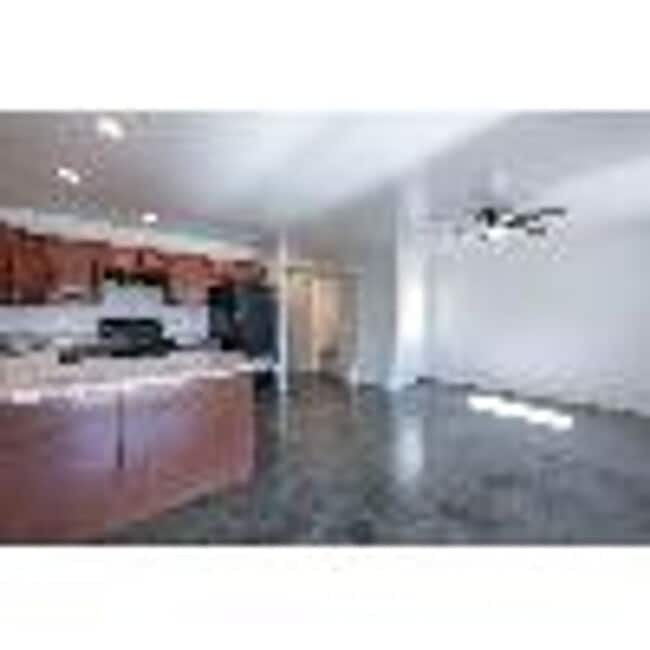 8571 Spouse Dr in Prescott Valley, AZ - Building Photo - Building Photo