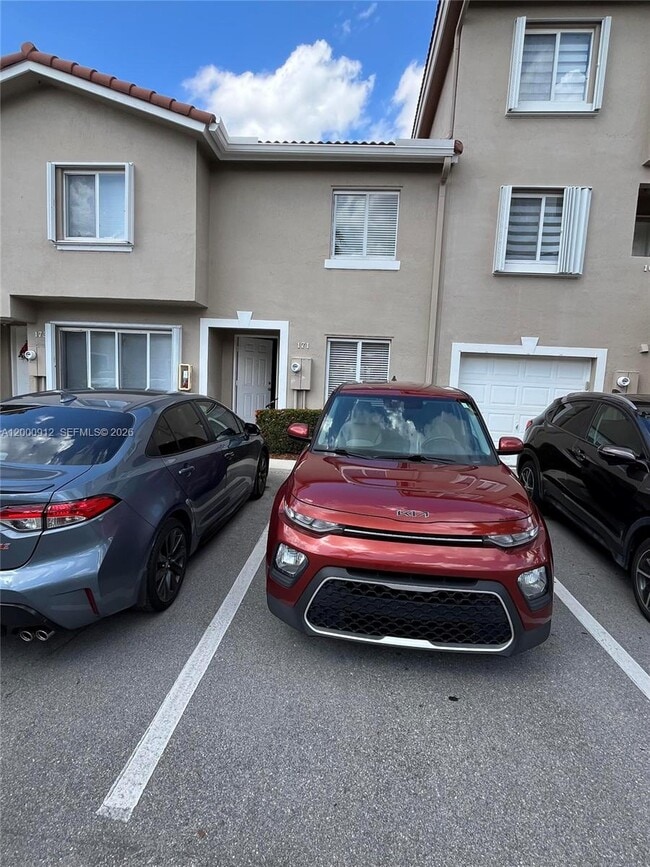 property at 171 Riviera Cir