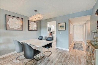 5817 Park St N in St. Petersburg, FL - Building Photo - Building Photo