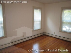 10 Clifton St in Somerville, MA - Building Photo - Building Photo