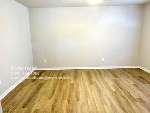 15815 Meridian Ave in Chester, VA - Building Photo - Building Photo