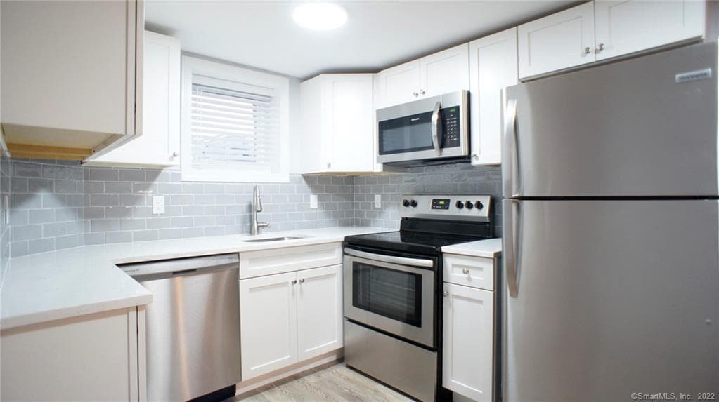 83 Main St in Norwalk, CT - Building Photo