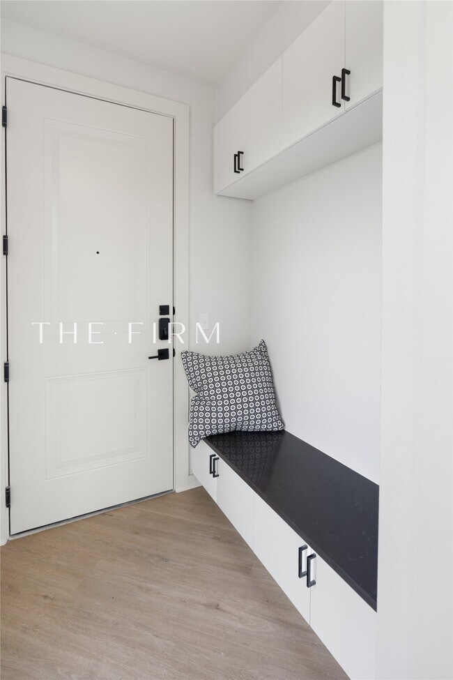 3001 W 11th St in Houston, TX - Foto de edificio - Building Photo