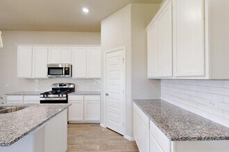 1704 Gulin St in Royse City, TX - Foto de edificio - Building Photo