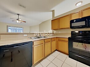 3266 Woodglen Dr in Orange Park, FL - Building Photo - Building Photo