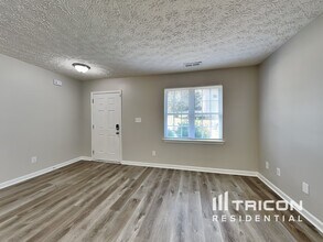 5805 Forest Point Rd in Raleigh, NC - Building Photo - Building Photo