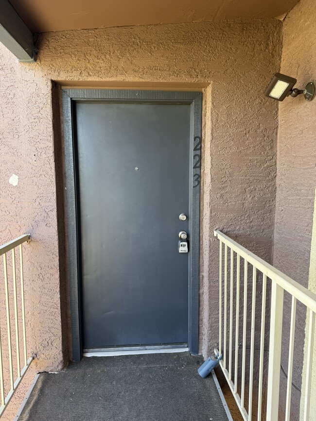 16602 N 25th St, Unit 223 in Phoenix, AZ - Foto de edificio - Building Photo