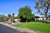 30 Columbia Dr in Rancho Mirage, CA - Building Photo - Building Photo