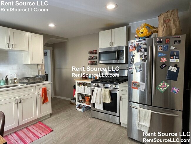 73 Thorndike St, Unit 1 in Cambridge, MA - Foto de edificio - Building Photo