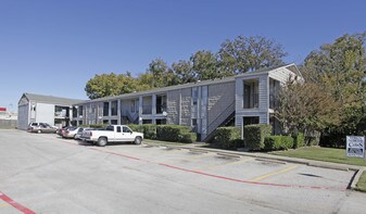 Mustang Flats in Arlington, TX - Building Photo