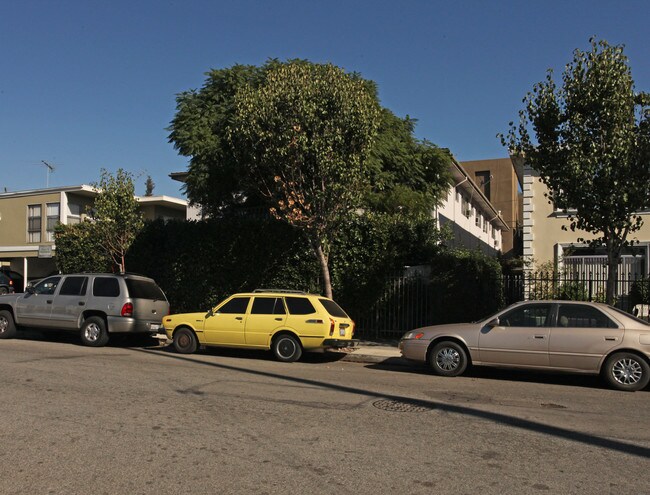 1224 N Mccadden Pl in Los Angeles, CA - Foto de edificio - Building Photo