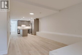 19 Grange Ave in Toronto, ON - Building Photo - Building Photo