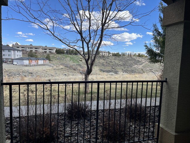 6850 Sharlands Ave, Unit J1051 in Reno, NV - Building Photo - Building Photo