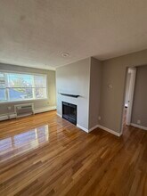 38 Evergreen St, Unit 50-31 in Boston, MA - Building Photo - Building Photo