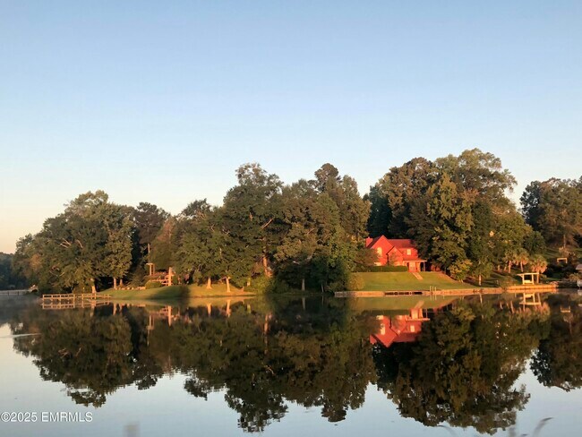 8992 Lake Flora Dr in Lauderdale, MS - Building Photo - Building Photo