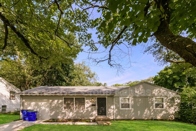 property at 6410 E 149 Terrace