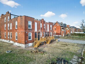 2100 Adelaide Ave in St. Louis, MO - Building Photo - Building Photo