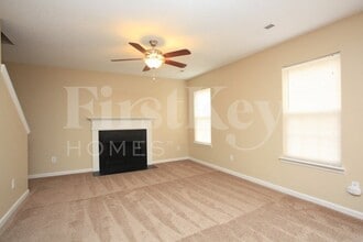 906 Grassy Patch Ln, Unit 113 in Charlotte, NC - Building Photo - Building Photo