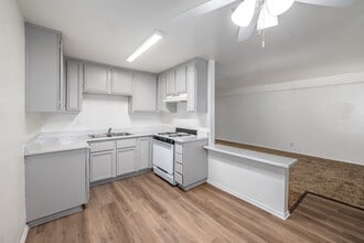 Summit Place Apartments in Ontario, CA - Building Photo - Interior Photo