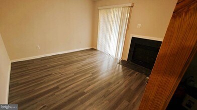 8825 Hawthorne Ct in Ellicott City, MD - Building Photo - Building Photo
