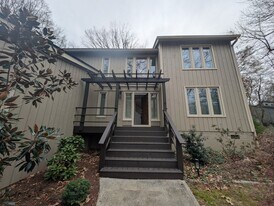 3023 Shallowood Ln in Charlotte, NC - Building Photo