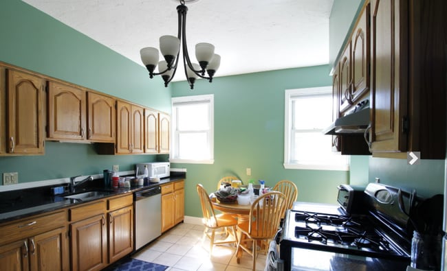 210 Old Colony Ave, Unit 196 in Boston, MA - Building Photo - Building Photo