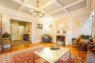569 Franklin St, Unit 6 in Melrose, MA - Building Photo - Building Photo