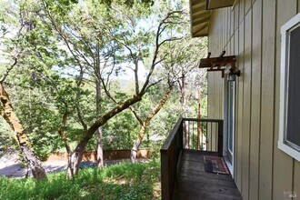 74 Briar Rd in Kentfield, CA - Building Photo - Building Photo