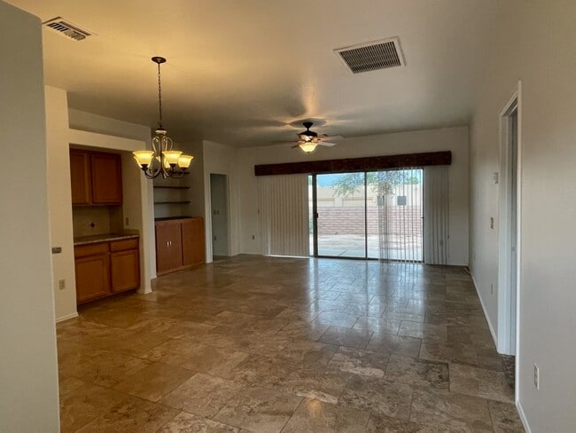 3633 S Paseo de Los Nardos in Green Valley, AZ - Building Photo - Building Photo