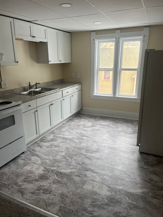 116 N Broad St, Unit Upper