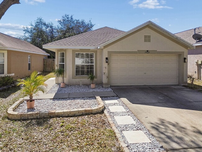 property at 7527 Oxford Garden Cir