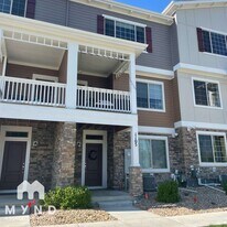 887 E 98th Ave in Thornton, CO - Building Photo