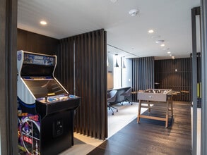 138 Downes St, Unit 806 in Toronto, ON - Building Photo - Building Photo