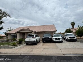 820 N Owl Dr in Gilbert, AZ - Building Photo - Building Photo