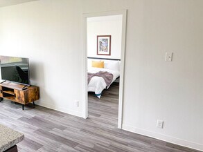 2515 Burnet Ave in Cincinnati, OH - Building Photo - Building Photo