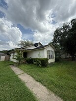 3402 Judythe Ct in Bryan, TX - Building Photo