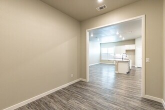 7505 98th Pl in Lubbock, TX - Foto de edificio - Building Photo