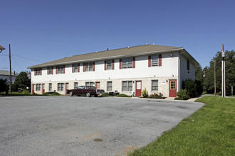 Penn Square Apartments in Harrisburg, PA - Building Photo - Building Photo