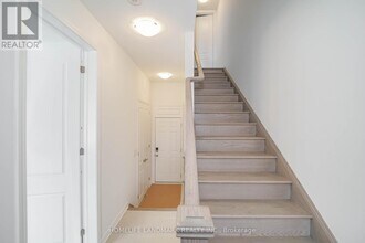 5 Wisla Ave in Markham, ON - Building Photo - Building Photo
