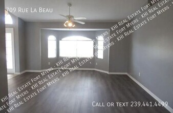 709 Rue Labeau Cir in Ft. Myers, FL - Foto de edificio - Building Photo