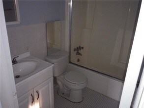 31565 Fraser Dr-Unit -12 in Fraser, MI - Building Photo - Building Photo