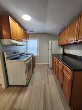 44-46 Lincoln St, Unit 46 Lincoln St Apt 3 in Hartford, CT - Building Photo - Building Photo