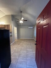 1020 N Main St in Baytown, TX - Building Photo - Building Photo