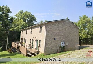402 Peek Dr in Cookeville, TN - Building Photo - Building Photo
