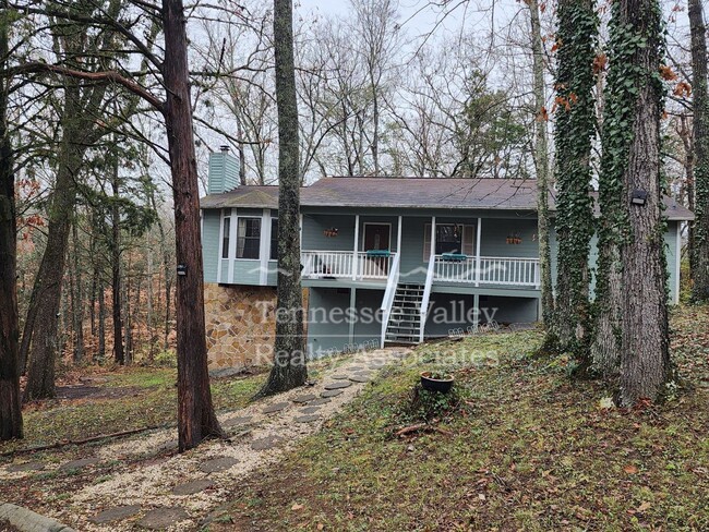 7305 Hickory Nut Ln in Knoxville, TN - Building Photo - Building Photo