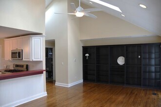 2138 Stirrup Ln in Wheaton, IL - Building Photo - Building Photo