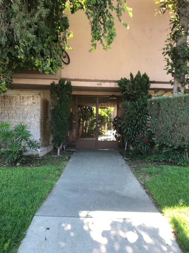 property at 5433 Sepulveda Blvd